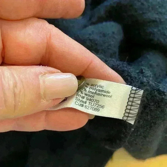 3 Dots Womens Long Black Cardigan buttons acrylic poly mohair wool blend  M - Picture 3 of 14